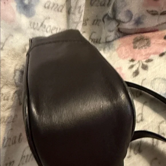 Marc Jacobs Crossbody Bag with pattern leather strap preowned - Picture 14 of 16